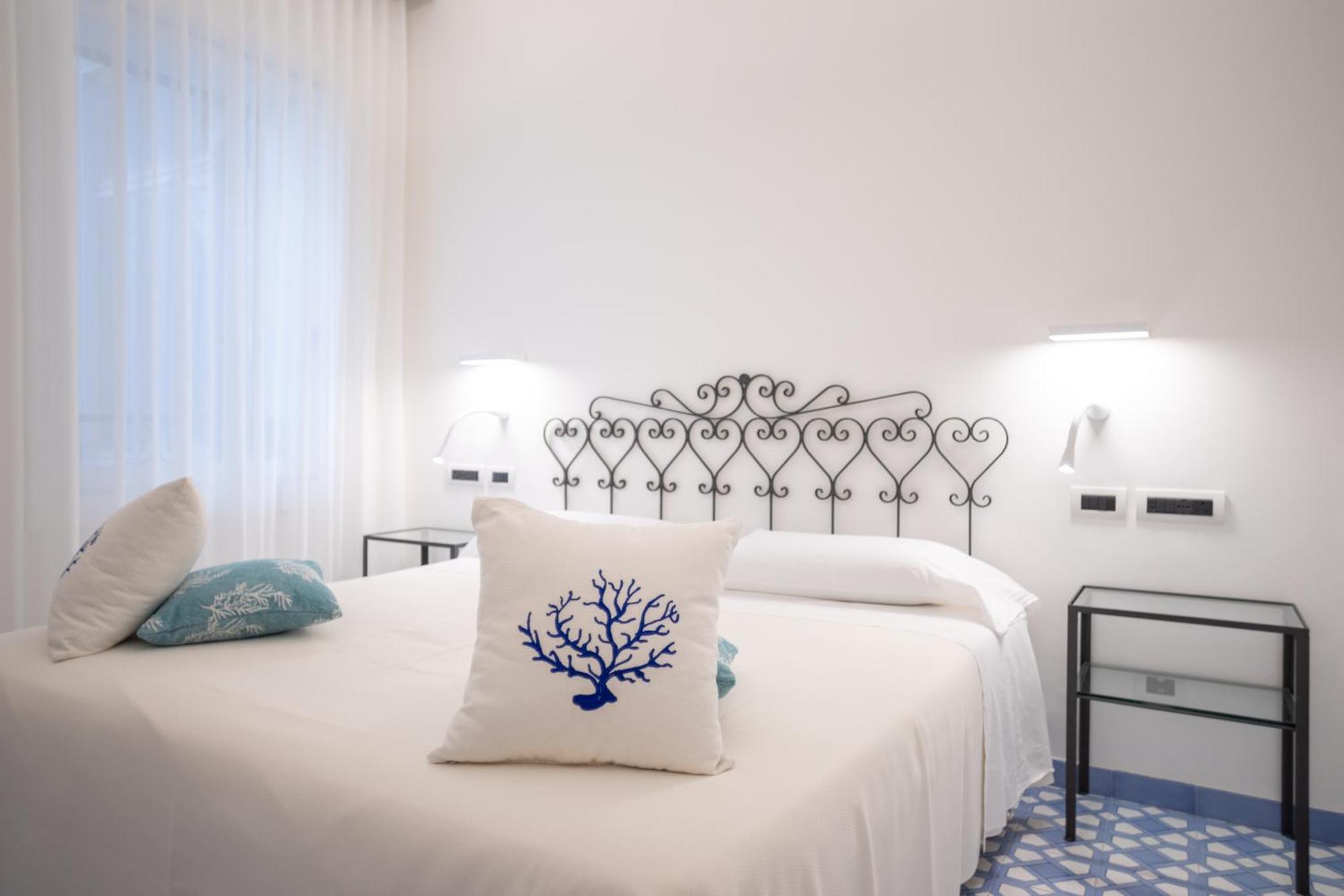 Hotel Aurora Амальфи Экстерьер фото